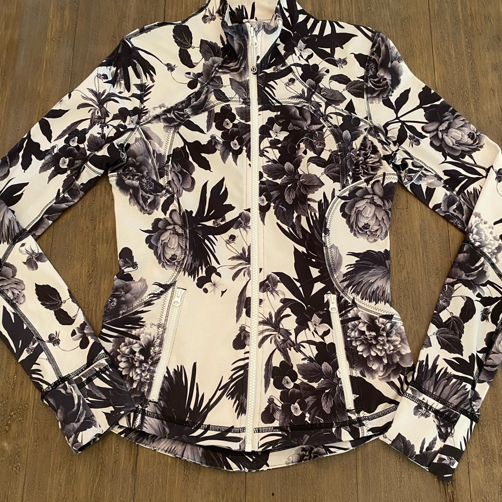Lululemon Forme Jacket II